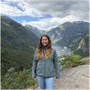 Soy técnico de de educación infantil titulada, y estudiante de magisterio, acostumbrada a dar clase a niños/as de 6 hasta 12 años.