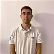 Tengo estudios universitarios en ciencias politicas y ello me da grandes conocimientos en materias sociales como historia y demas