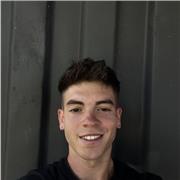 Profesor de educación primaria, con experiencia en el trato con niños/as