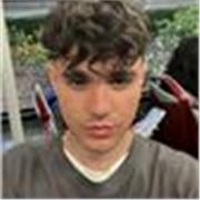 Hola!, soy Alberto, un chico de 24 años con tdah que puede ayudar a otr@s niñ@s con el mismo diagnóstico