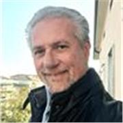 Insegnante di Canto nonchè Cantante professionista