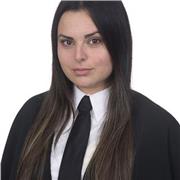 Cada alumno es especial y tiene determinadas necesidades así que adapto mis clases a cada uno
