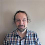 Soy un profesor de francés con experiencia en niños y adolescentes. Paciente y con ganas de pasárselo bien en clase.