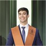 Soy Ingeniero informático y me gusta ayudar a la gente a cumplir sus objetivos y enseñar. Daré clases a alumnos de primero