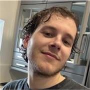 Nativo alemán, graduado en Filología Hispánica y Química, busca alumnos para dar clases particulares