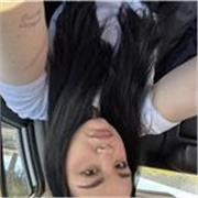 Studentessa diplomata al liceo linguistico