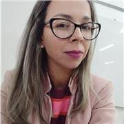 Educadora, formada em Pedagogia e Artes, com especialização em Transtorno do Espectro do Autismo e AB