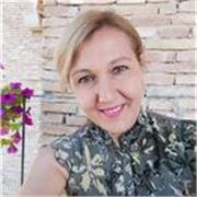 Profesora de Inglés para niños y adultos, nivel de inglés C2 con certificado para impartir clases.