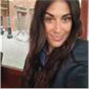 Profesora dinámica y divertida, con capacidad de adaptarme a cada uno de mis alumnos.