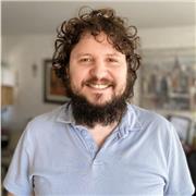 Profesor de Filosofía da clases particulares a alumnos de enseñanza media