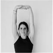 🧘‍♂️ Encuentra tu calma: Yoga presencial para adultos y empresas a tu ritmo