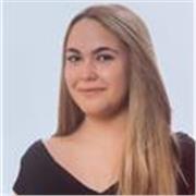 Chica que a terminado bachillerato y está en la universidad haciendo el doble grado de derecho y ade. Puedo dar clases de refuerzo e inglés