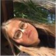 Soy estudiante, pero tengo dos idiomas nativos y dos con nivel básico. Puedo enseñar perfectamente para extranjeros pero no tengo experiencia