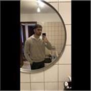 Mathe-Tutor, der Kinder&Schüler in allen Altergruppen&Klassen unterrichtet