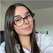 Etudiante en dentaire,  je peux donner des cours niveau collège (surtout de maths et de physique).