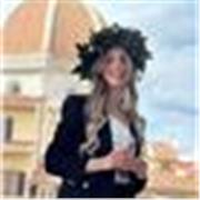 Laureata in lettere moderne impartisce ripetizioni di: lingua e letteratura italiana, storia, geografia, filosofia, scienze umane