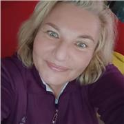 Sono una persona molto seria e affidabile, entro in empatia con bambini e ragazzi. Mi reputo intelligente e con tanta voglia di imparare perché non sì finisce mai di imparare cose nuove ed interessanti