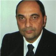 Docente universitario impartisce lezioni di storia dell'arte