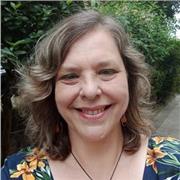 Profesora de inglés británica con amplia experiencia