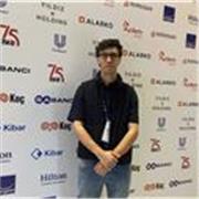 Prof d’Anglais en ligne, diplômé en Droit Privé et je poursuit mes études de Master en Sciences Po et Relations Internationales.