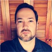 Profesor acompaña proyectos o trabajos de grado de innovación en derecho