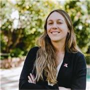 Profesora con experiencia en clases online de inglés y apoyo escolar para jovenes