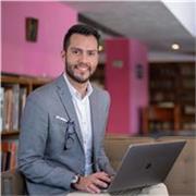 Docente con 14 años de experiencia presencial y 7 virtual