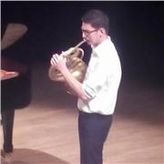 Docente di musica con anni di esperienza