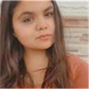 Actualmente soy estudiante de periodismo y bilingüe de nacimiento. Puedo ayudarte con tus exámenes de inglés del colegio o instituto o, si lo que buscas es un certificado, ayudarte a fortalecer aquello que te resulte más complicado. 
Daría clases por 10 