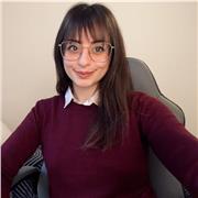 offro lezioni private a bambini delle scuole elementari e ragazzi di medie e liceo, adattandole alle loro esigenze