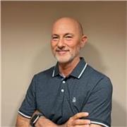 Ingeniero Industrial , con 20 años de experiencia en docencia universitaria y 30 años de experiencia en la actividad privada