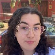 Profesora de Historia apta para todas las edades y niveles. También doy clases de latín e inglés a nivel de bachillerato.