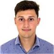 Profesor de Inglés con muchas ganas de enseñar a mis estudiantes a mejorar sus relaciones interpersonales con personas extranjeras