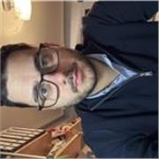 Ingeniero técnico eléctrico imparte clases de matemáticas básicas para primaria y secundaria