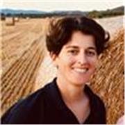 Doctora en filología francesa, profesora y correctora, con experiencia de más de 17 años, ofrece clases de francés en línea o presenciales