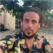 Bonjours Je donne des cours d'anglais pour tous les niveaux. Hi, I am giving english clesses