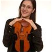 🎻Impara a suonare il violino con sicurezza e passione! Prenota una lezione di prova e iniziamo insieme questo viaggio musicale!