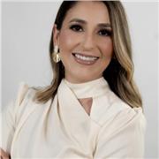 I’m a Spanish tutor with over four years of experience living and studying in Spain.