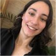 Profesora de alemán e inglés para niños de primaria. Apasionada por el idioma e Ilusionada por poder trabajar con los más pequeños. 