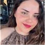 Estudiante con un nivel bastante avanzado de inglés, además de seguir en constante formación con el idioma, suficientemente preparada para dar clases a niños desde primaria hasta bachillerato