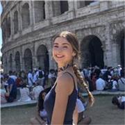 Soy estudiante de segundo de ingeniería aeroespacial , y imparto clase de matemáticas y física desde primaria haya bachillerato