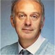 Experienced teacher and examiner for Economics