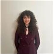 Laureata in psicologia, specializzata in neuroscienze cognitive, offre supporto ai giovani psicologi in formazione. 