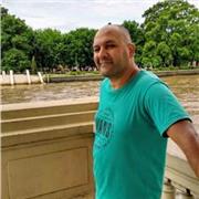 profesor universitario en economia