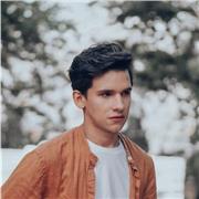 profesor de español nativo, paciente, practico, simpático y dinámico para dar clases en Barcelona y alrededores