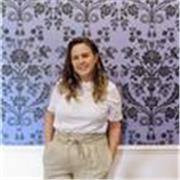 I'm a Copywriter helping small businesses and budding copywriters