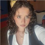 Sono entusiasta di far parte di questo team, per insegnare ciò che so ad alunni e alunne.