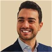Docente con Dottorato in Filologia e con 10 anni di tutoring, propone lezioni di italiano scolastico, latino e greco