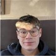 Bonjour, mon nom est Hugo et je suis un passionné de musculation . Cela fait plus de 3 ans que je pratique ce sport ce qui me permet de dire que je suis expert dans le domaine . Je ne me contente pas de pratiquer mais aussi d’apprendre toutes les informat