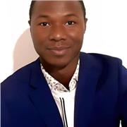 De la France à l’Équateur : un pont entre deux langues et deux cultures; professeur passionné, entre Quito et Paris : le français